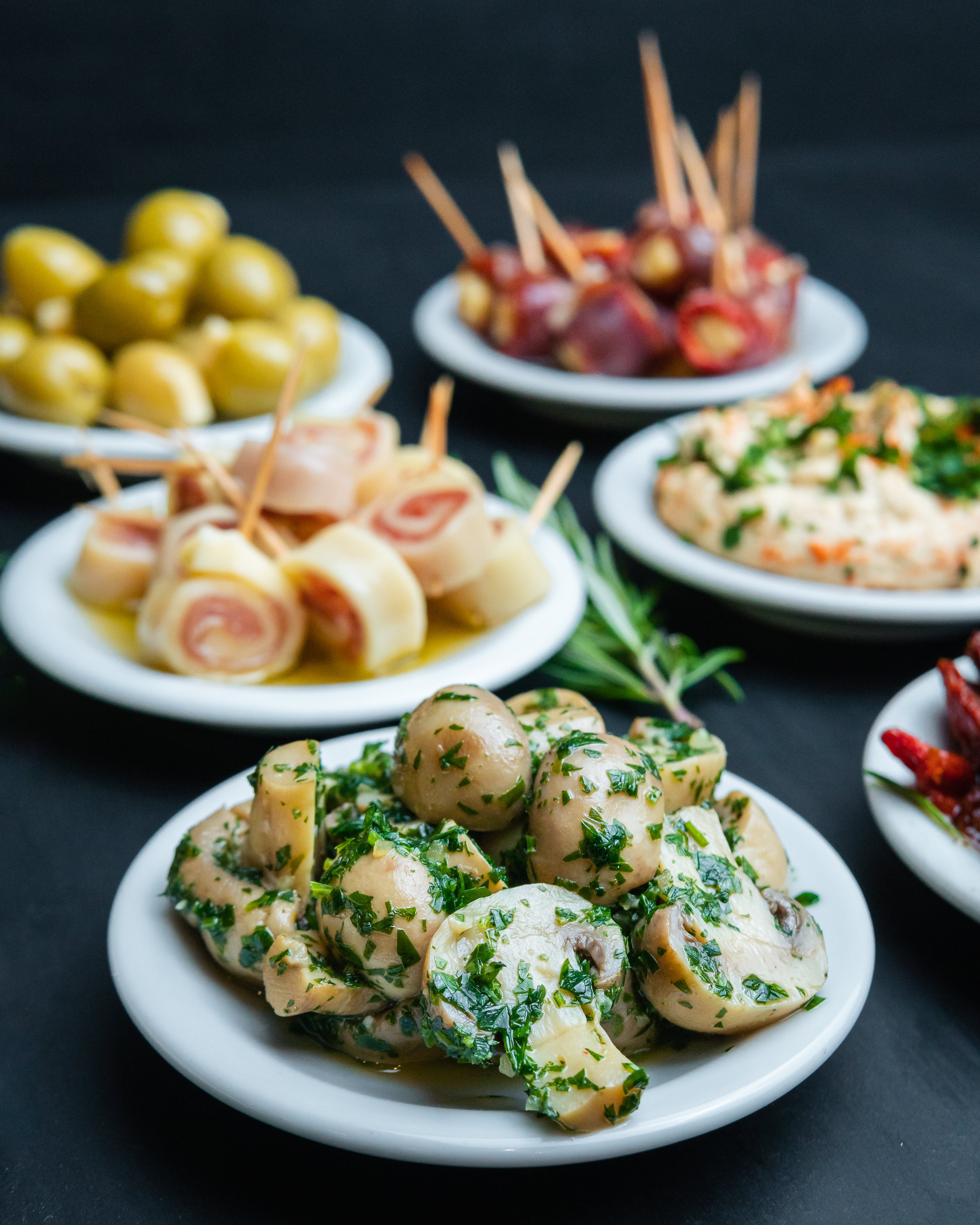 TAPEO PARÍS COMEN 4 / PICAN 8