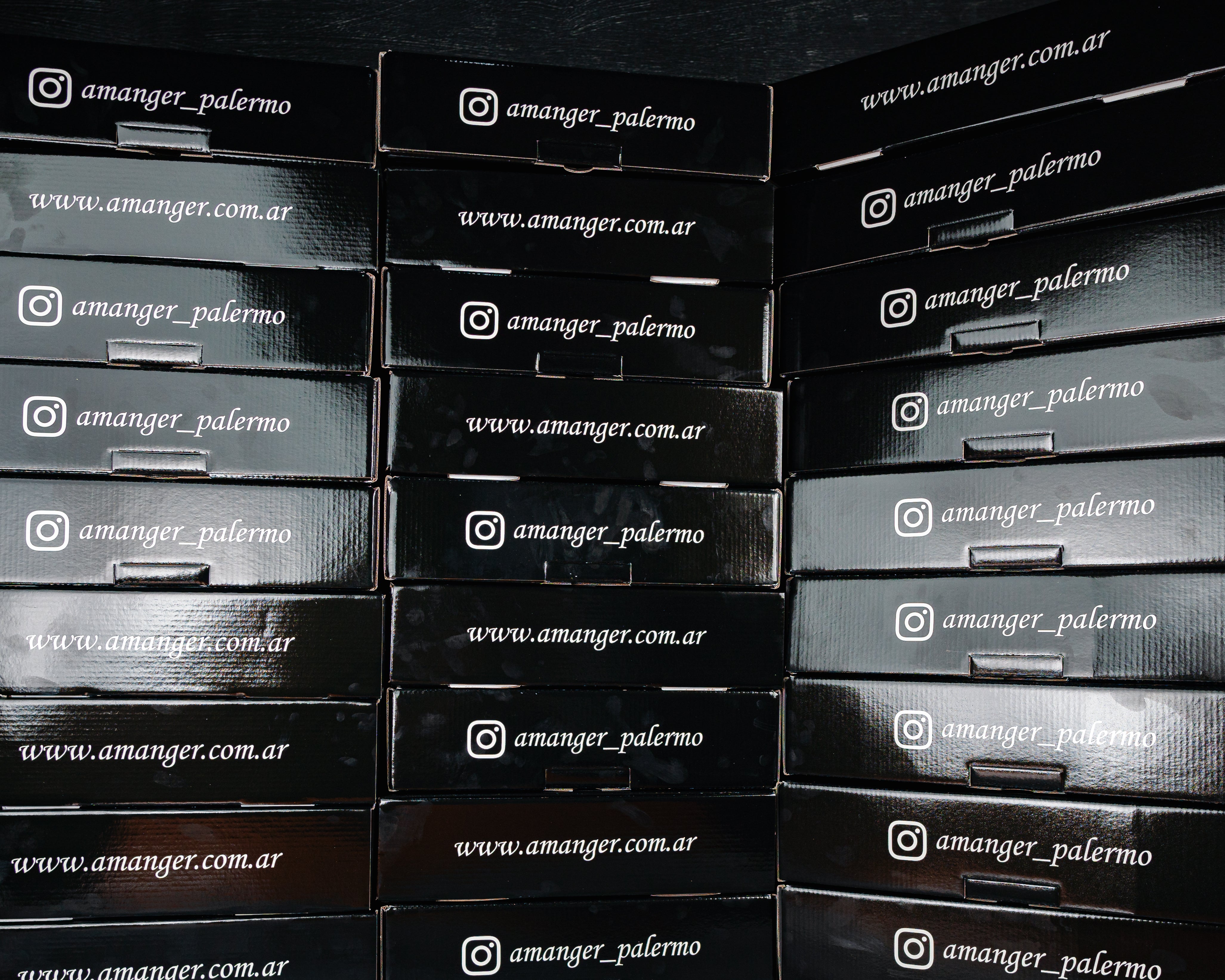 TAPEO PINCHOS DEGUSTACIÓN COMEN 4 / PICAN 8