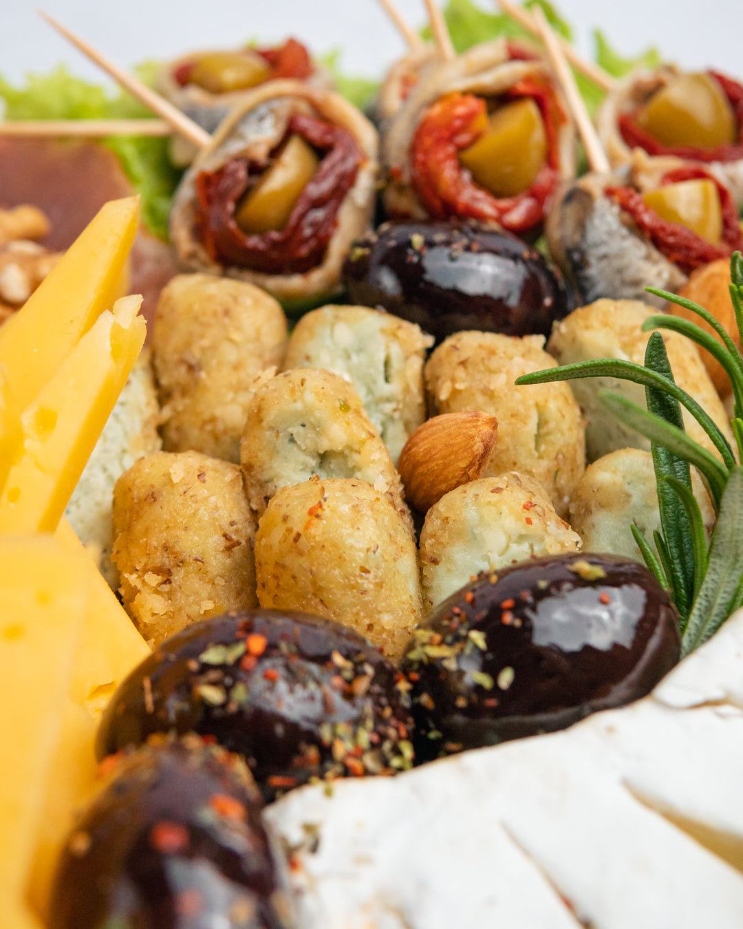 QATAR COMEN 2 / PICAN 4