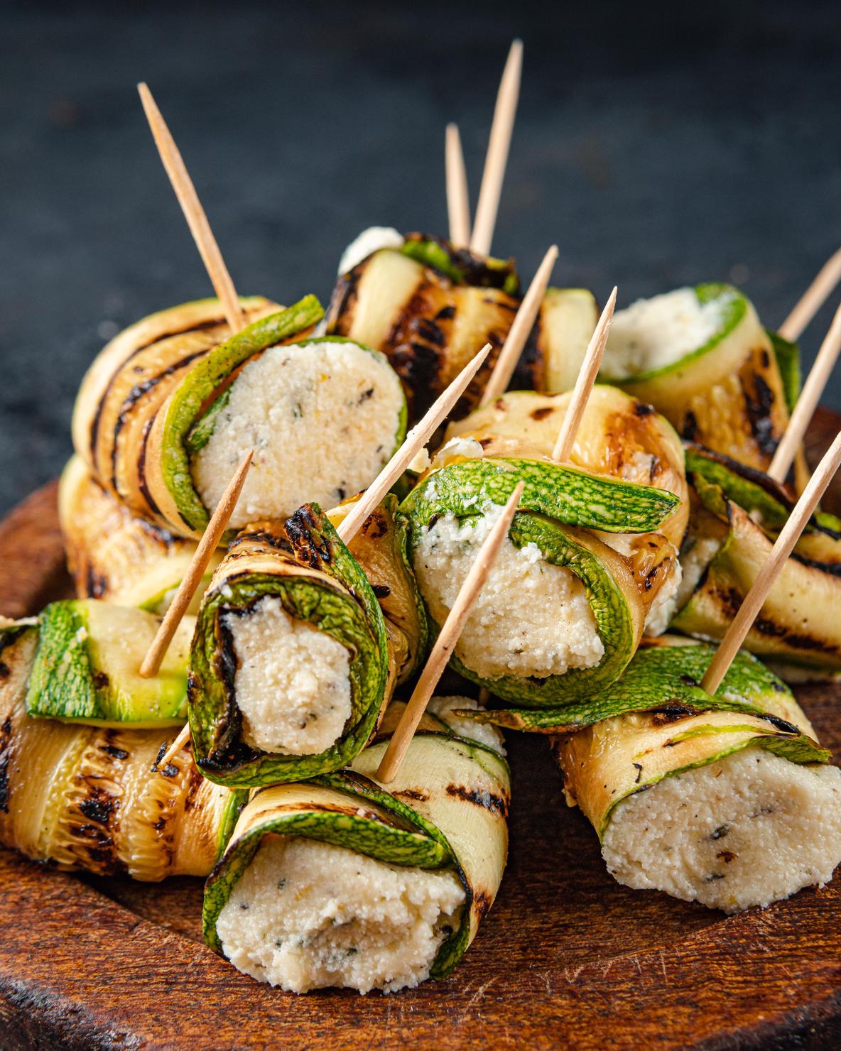 ROLLS DE ZUCHINNI Y QUESO DE CABRA 150g
