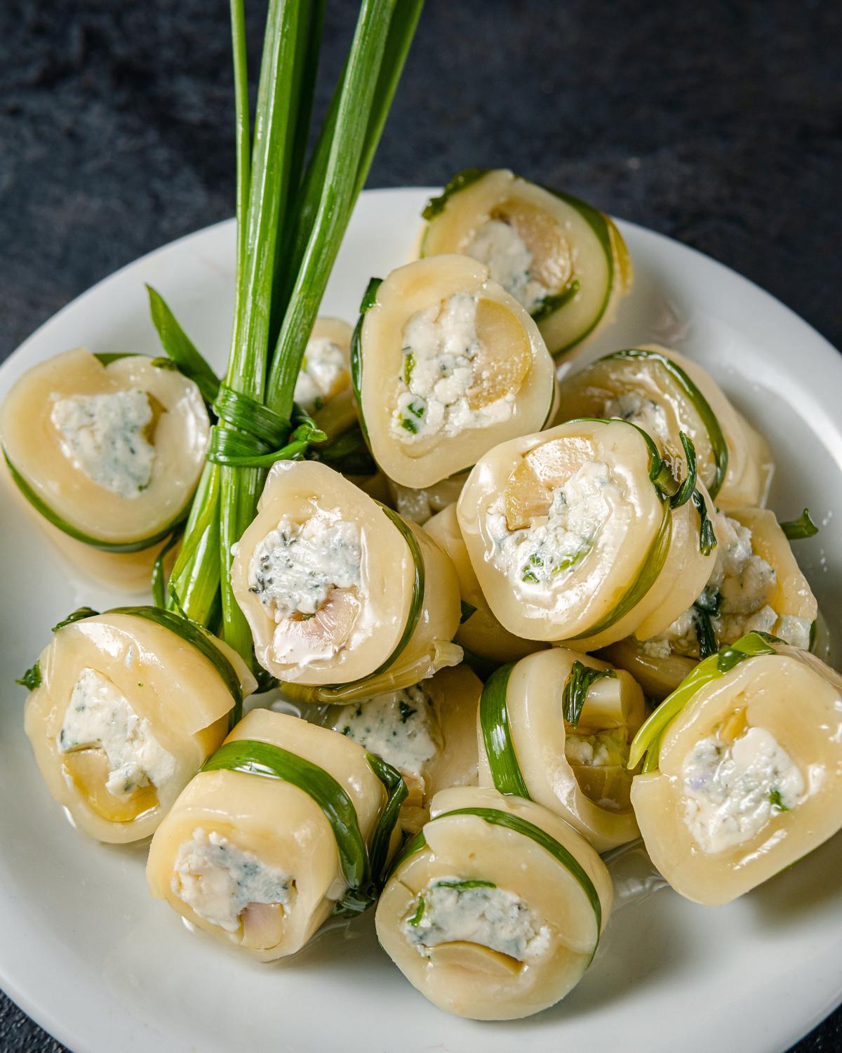 SFOGLIAS CON QUESO AZUL Y ACEITUNAS 150g